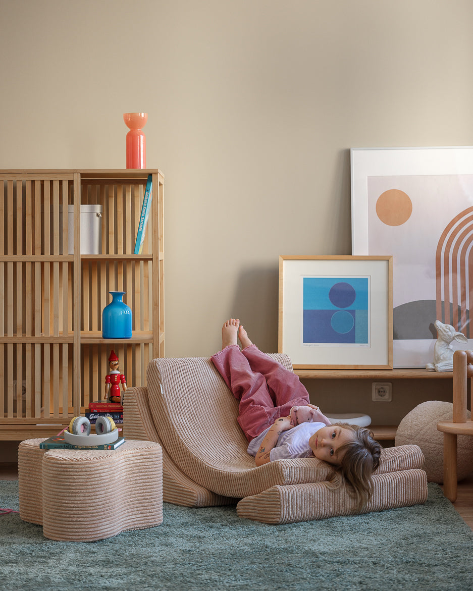 Wigiwama Brown Sugar Moon Chair - ribbed lounge chair