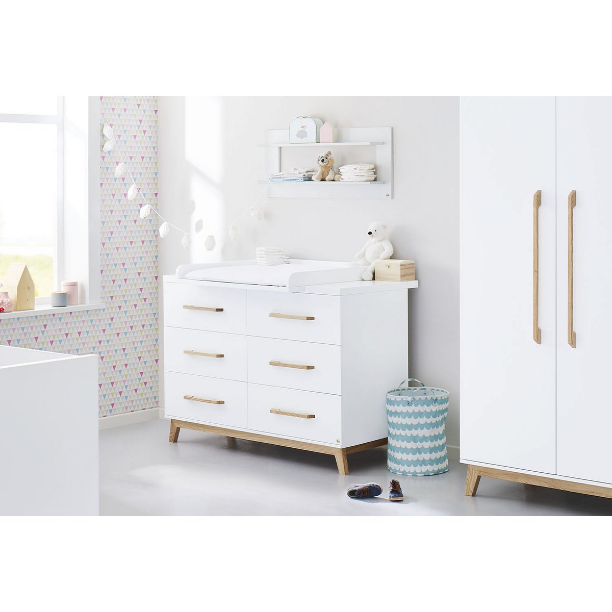 'Riva' extra wide chest of drawers
