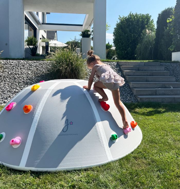 Jupiduu Climb & Jump Dome