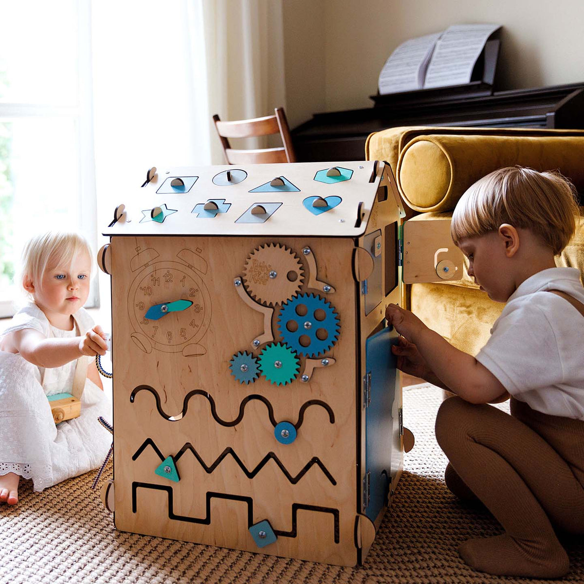 BusyKids Busy Board speelhuisje – naturel mint, limited edition