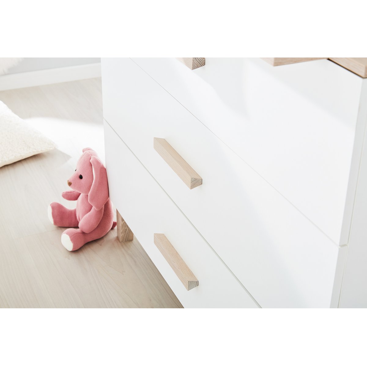 Babykamer Lumi breed – 3-delig met grote kledingkast – productbeeld 5