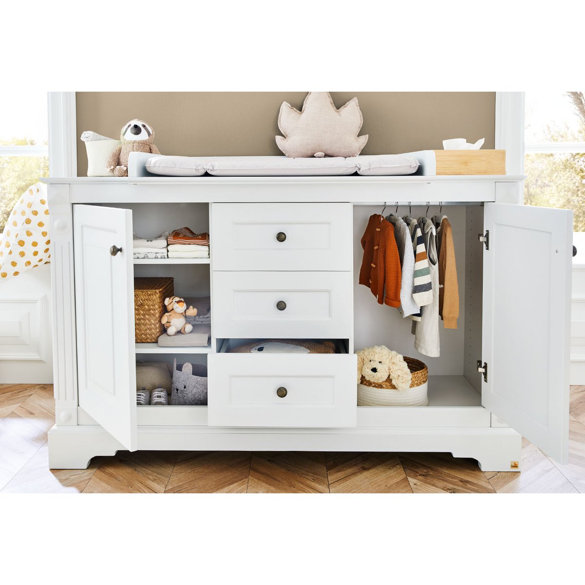 Babykamer Emilia extra breed – 4-delig met kledingkast – productbeeld 5