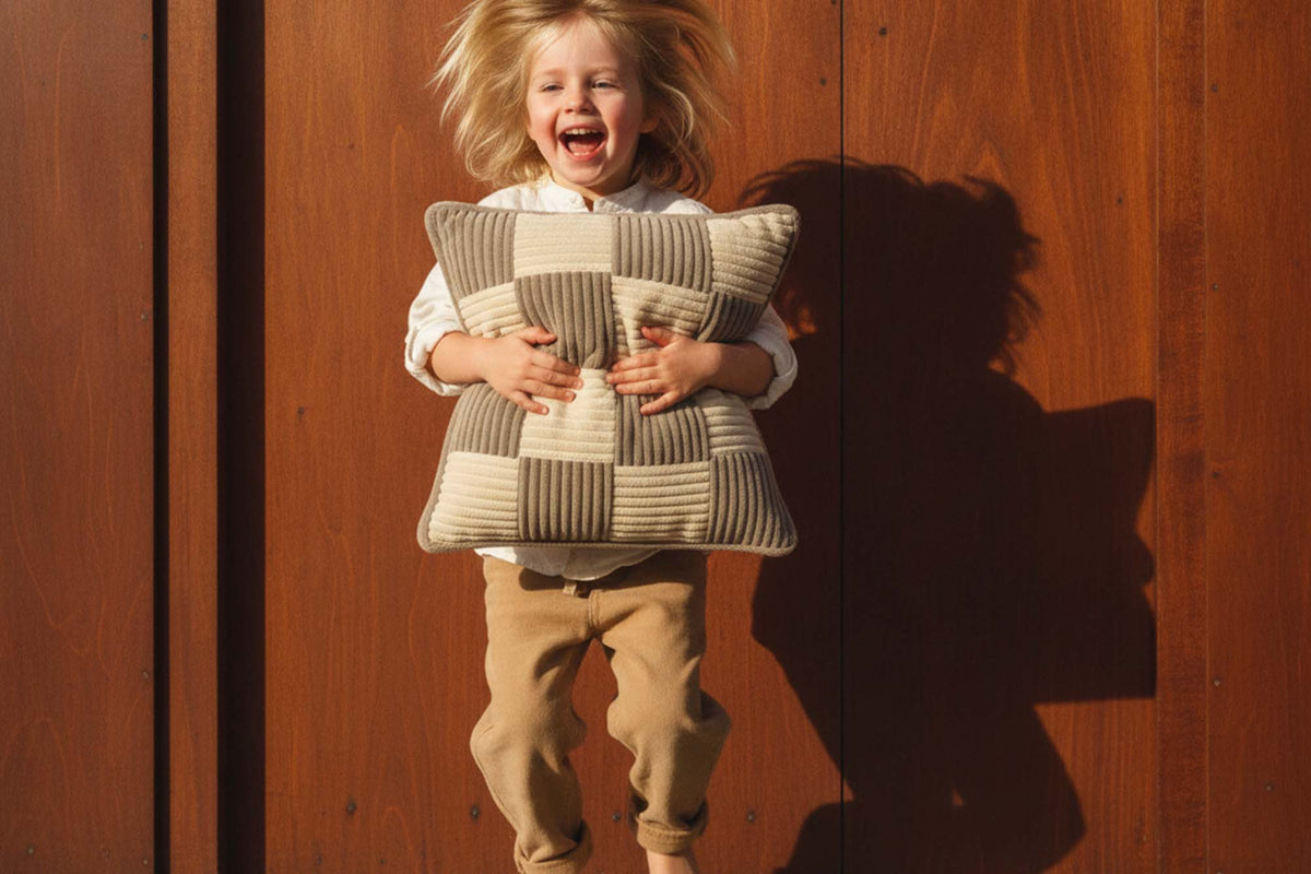 Shappy Check Cushion op HeyShappy speelbank – Mocca Vanilla