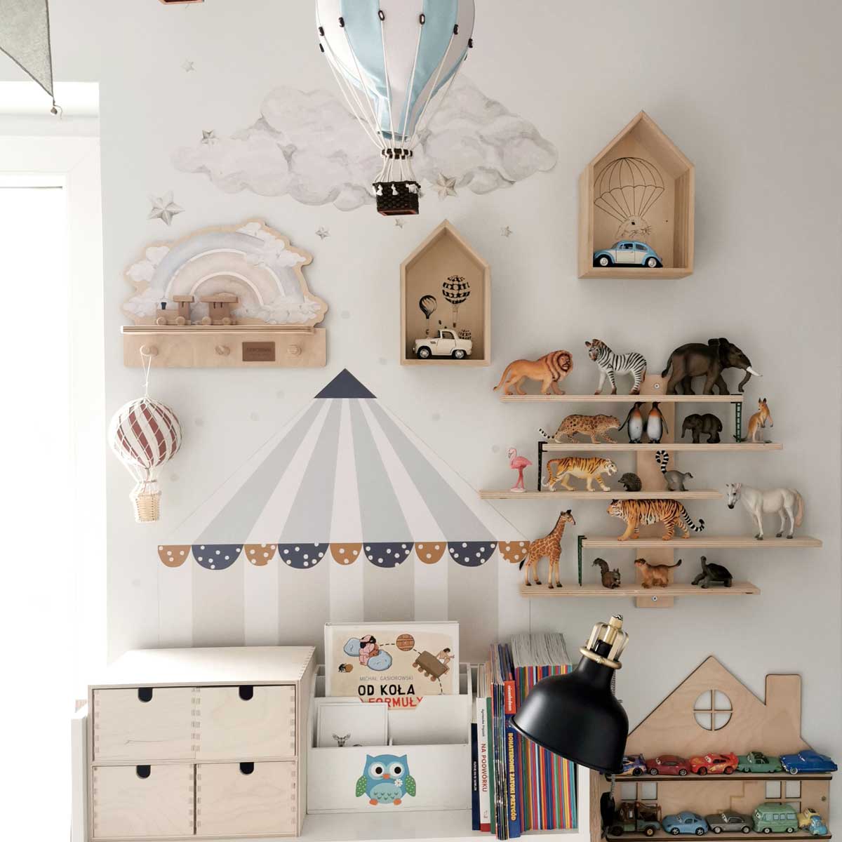 Circus Blue Wallsticker
