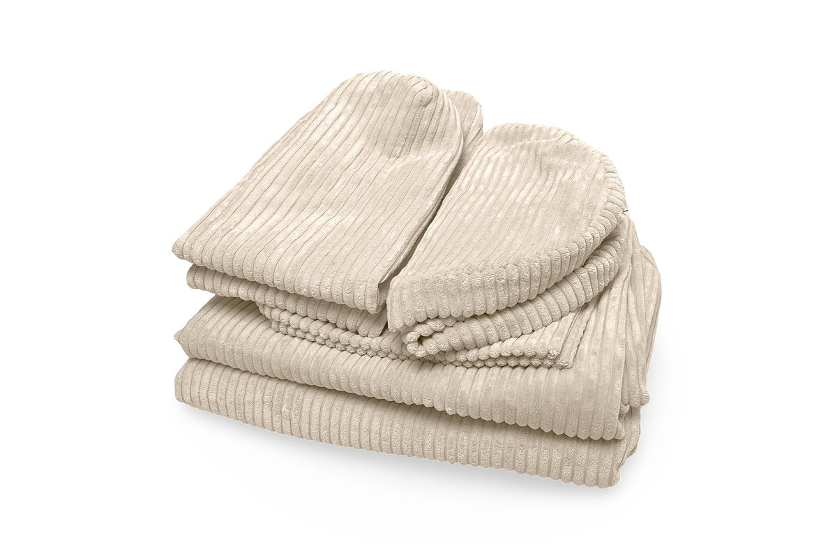 Shappy hoezenset Pure Corduroy in Vanilla op de speelbank van 160 cm