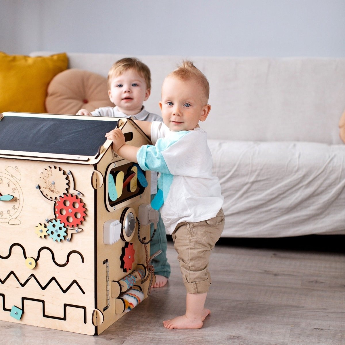 BusyKids Busy Board speelhuisje – naturel-Speelhuisje