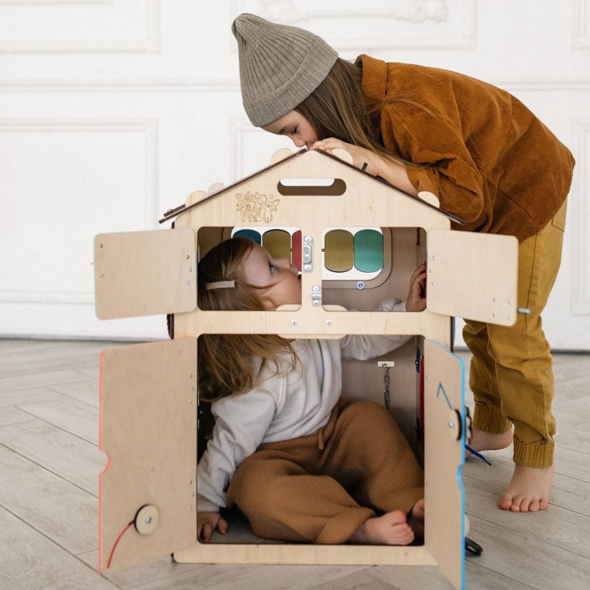 BusyKids Busy Board speelhuisje – naturel-Speelhuisje