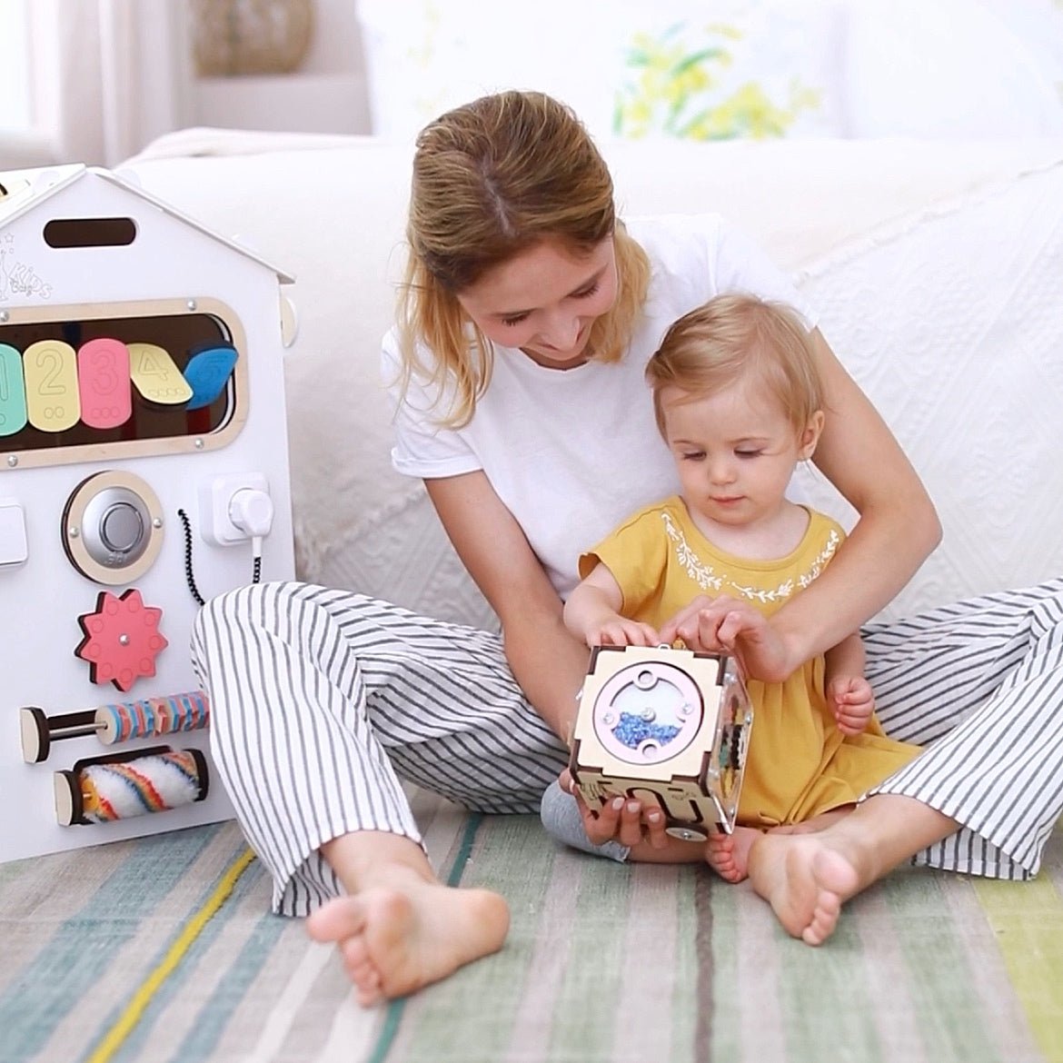 BusyKids set – Busy Board speelhuisje wit met creatieve kubus-Speelhuisje set