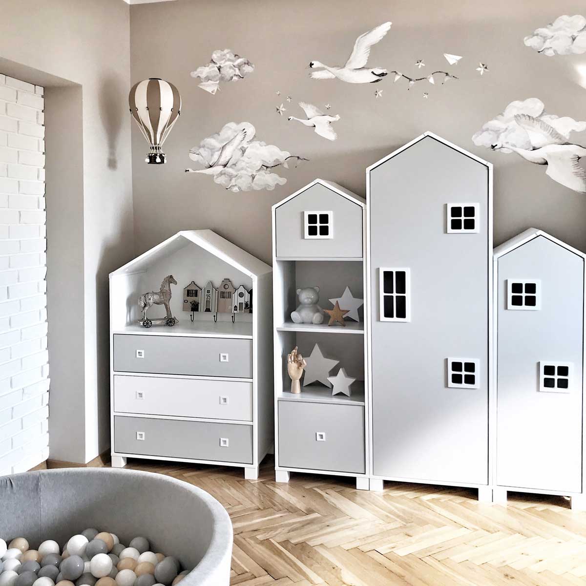 Dekornik Swans muursticker - Magic is Everywhere