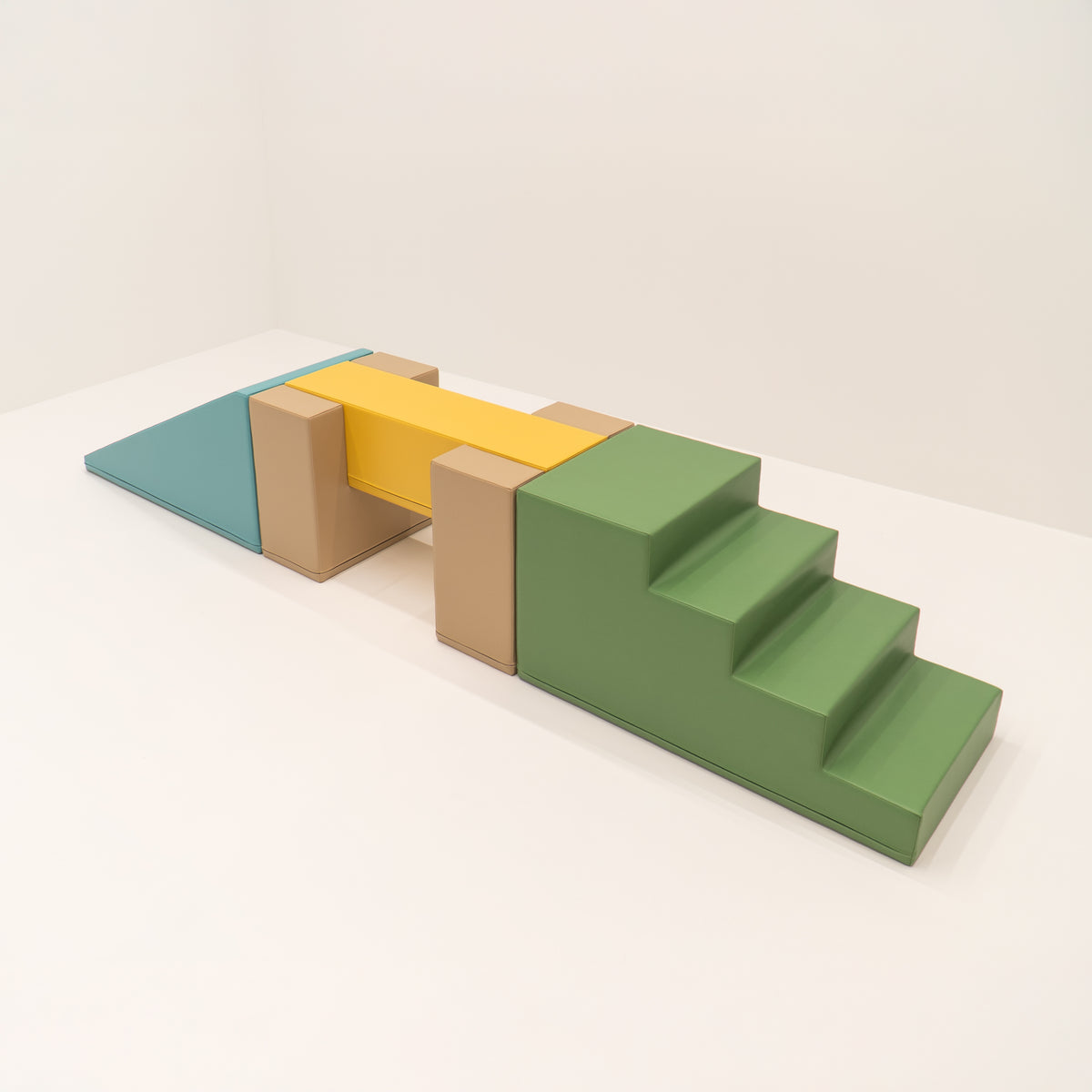 IGLU Balance Gym in Neutral Pastel vanuit rechts