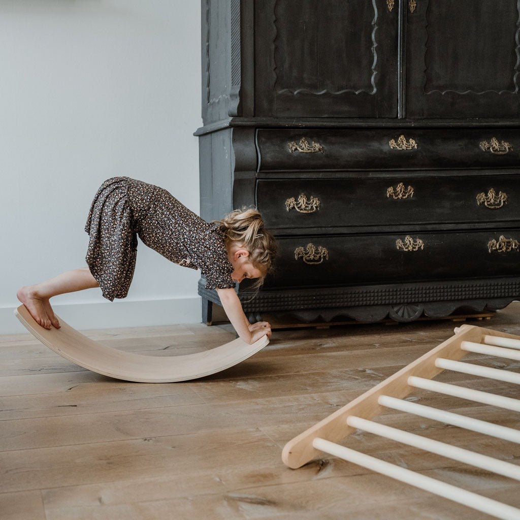 houten balance board in naturel hout