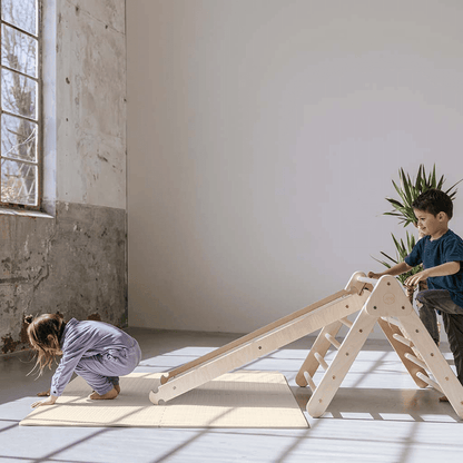Pikler klimdriehoek premium met glijbaan/klimhelling - naturel - 