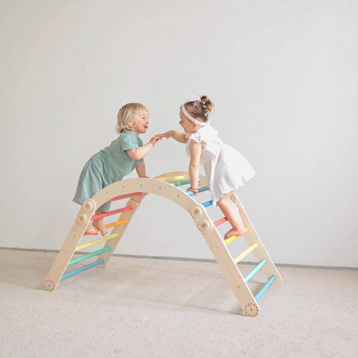 BusyKids klimrek – sprossenwand regenboog – productbeeld 16