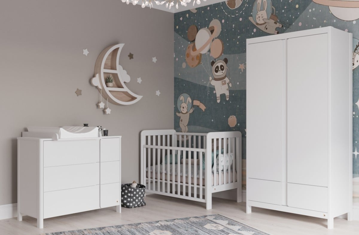 YappyLull en YappyClassic babykamer in wit met ledikant, commode en kledingkast