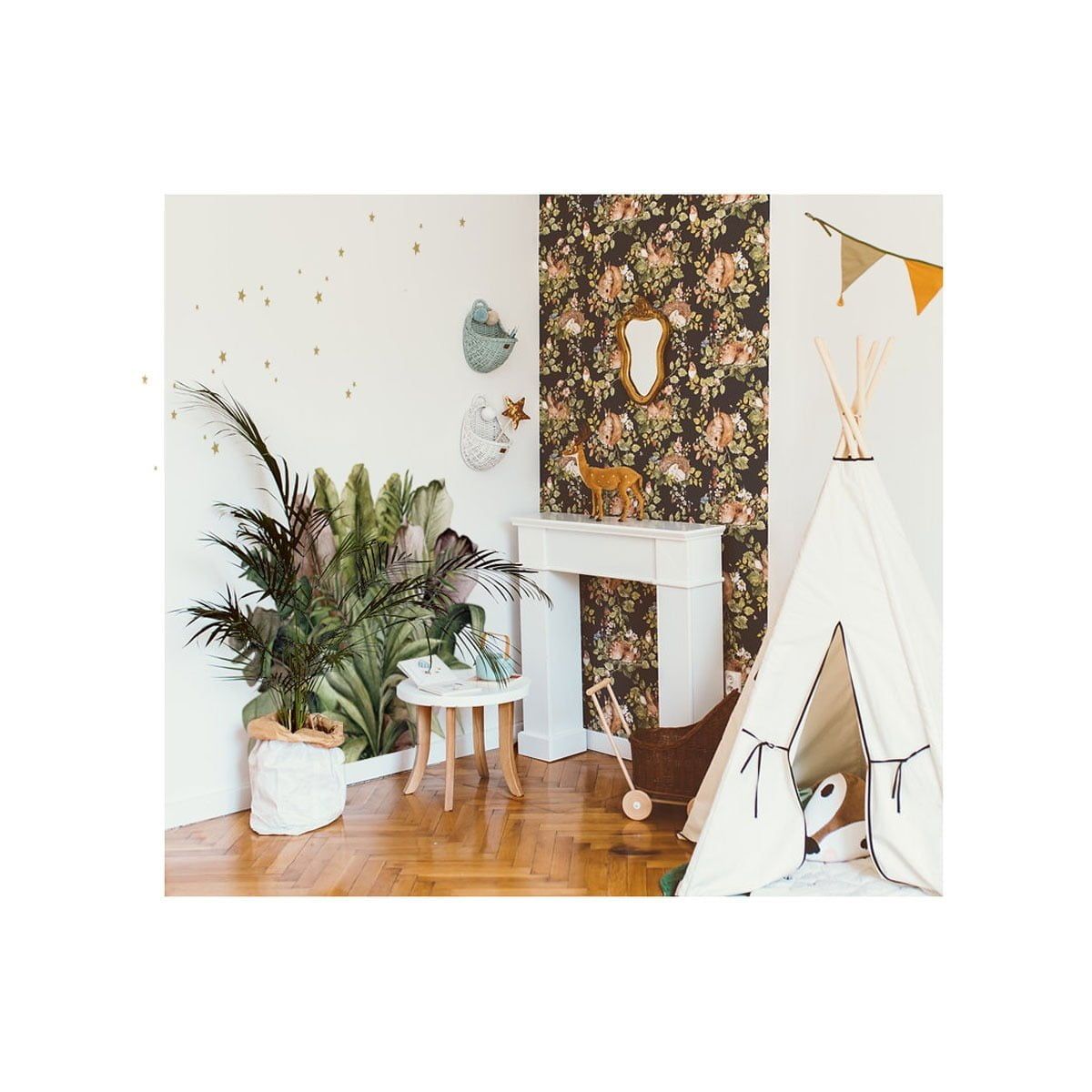 Jungle Fever Behind-The-Bed Wallsticker